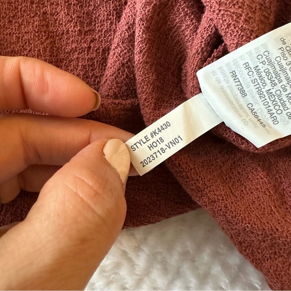 Madewell Texture & Thread Ruffle-Cuff Top size medium - Picture 6 of 9